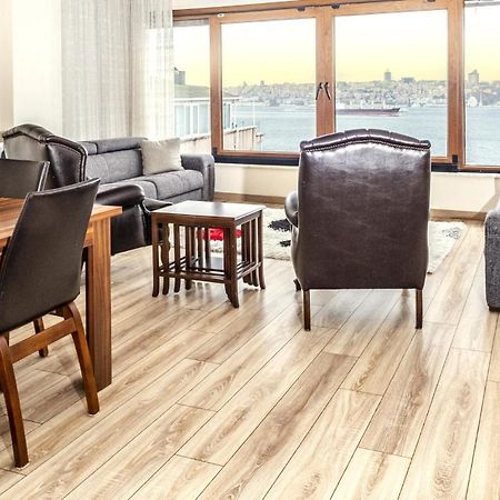 Flat With Sea View Near Uskudar Ferry Station Apartment Истанбул Екстериор снимка